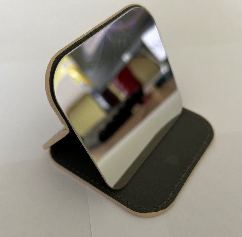 Зеркало на подставке — Вариант 7